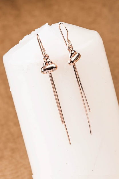 Dazzling dangle earring