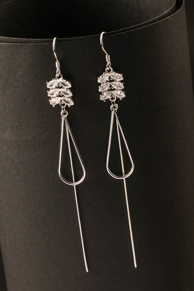 Stone dangler earrings