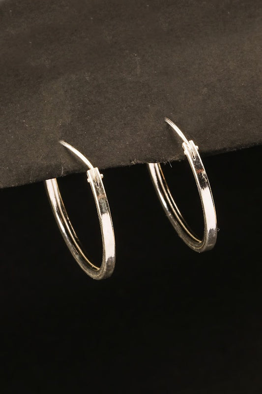 Simple hoop earrings